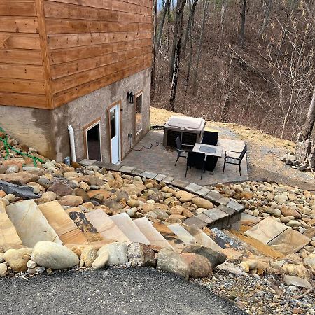 Chalet Village- Amazing Mountain Views - Piney Butt Place Gatlinburg Buitenkant foto