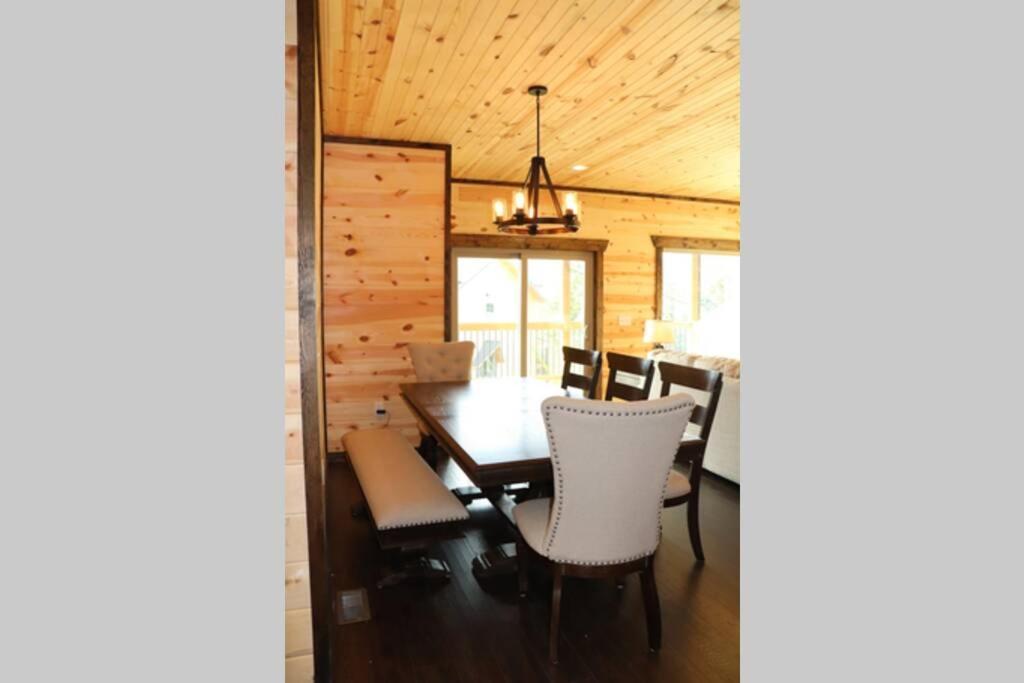 Chalet Village- Amazing Mountain Views - Piney Butt Place Gatlinburg Buitenkant foto