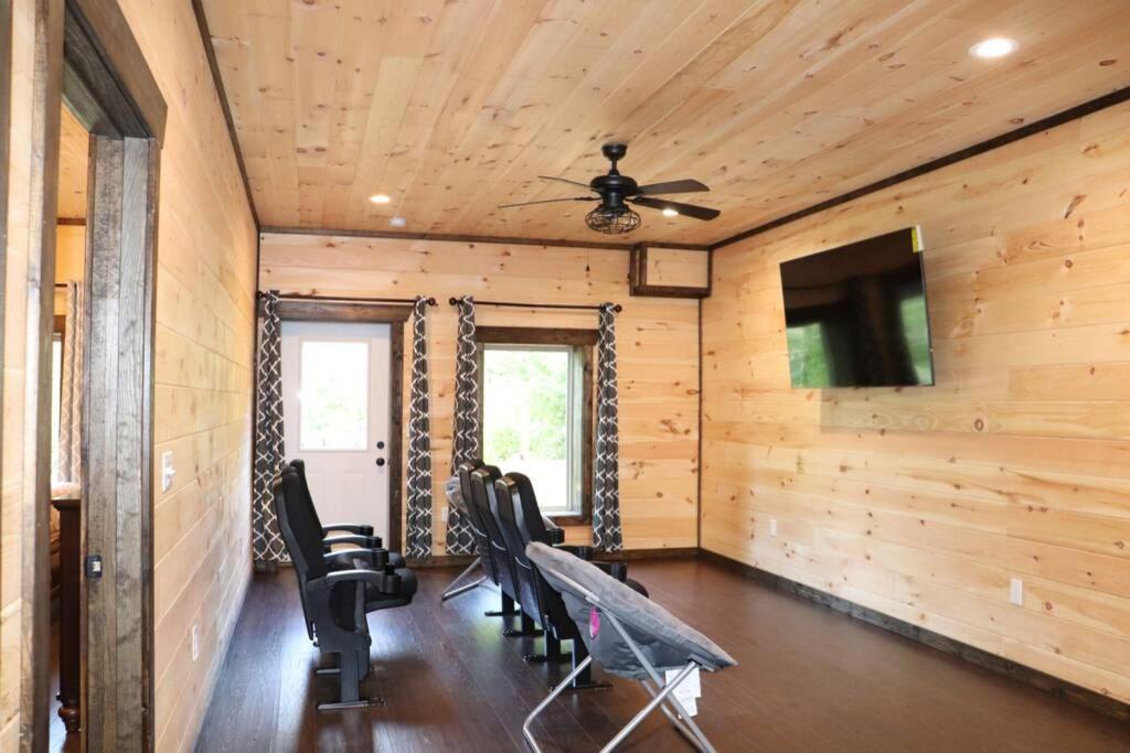 Chalet Village- Amazing Mountain Views - Piney Butt Place Gatlinburg Buitenkant foto
