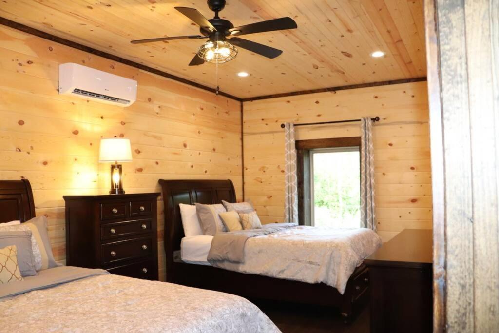 Chalet Village- Amazing Mountain Views - Piney Butt Place Gatlinburg Buitenkant foto
